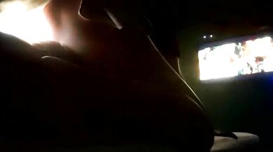 【老王探花】横扫街头炮王佳作，完整版未流出，按摩店里各种撩骚，磨磨蹭蹭之间就插入，小少妇们个个都是闷骚 (8)