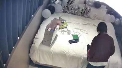 浪漫的双马尾学生妹给男友准备惊喜 男友下午来后，双马尾学妹赶紧献上自己的小穴让男友享用 (2)